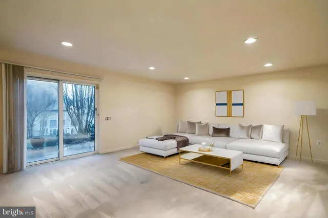 $440,000 | 21 Buchanan Court, Fredericksburg, VA 22406