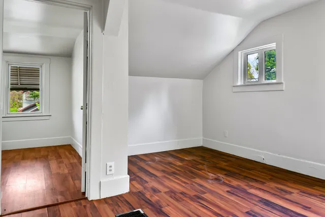 $800 | 44 Euclid Avenue, Unit 2, Pontiac, MI 48342