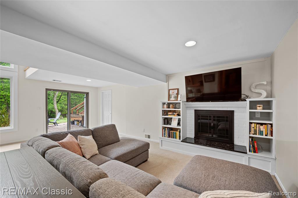 1467 West Avon Road Rochester Hills, MI 48309 - Photo 36 of 51