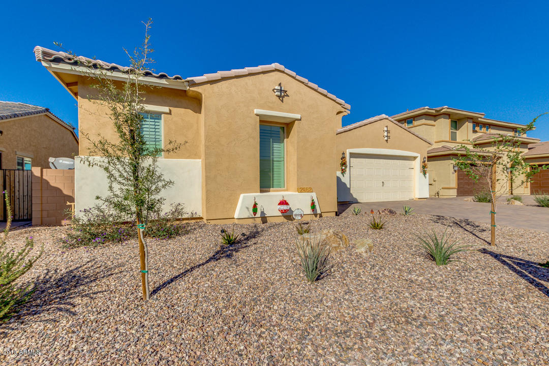 2652 East Stacey Road Gilbert, AZ 85298 - Photo 2 of 37 02-Stacey