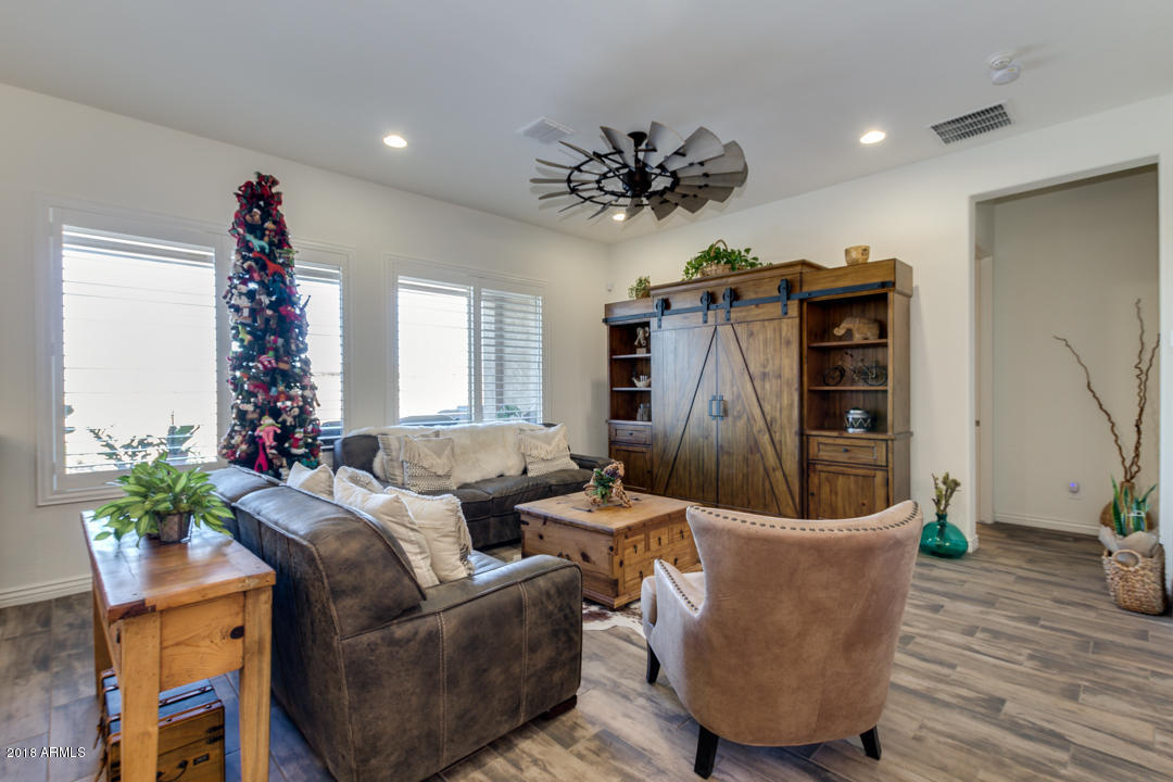 2652 East Stacey Road Gilbert, AZ 85298 - Photo 10 of 37 10-Stacey