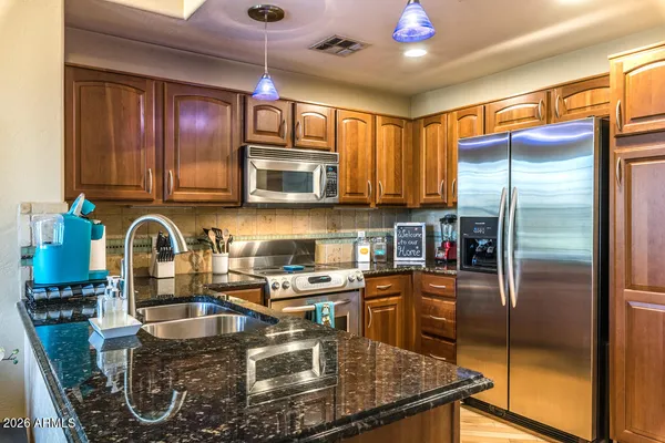 $2,895 | 1664 East Bridgeport Parkway, Gilbert, AZ 85295