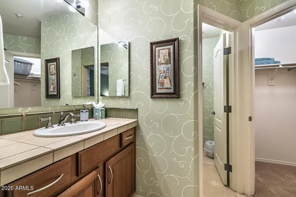 $2,895 | 1664 East Bridgeport Parkway, Gilbert, AZ 85295