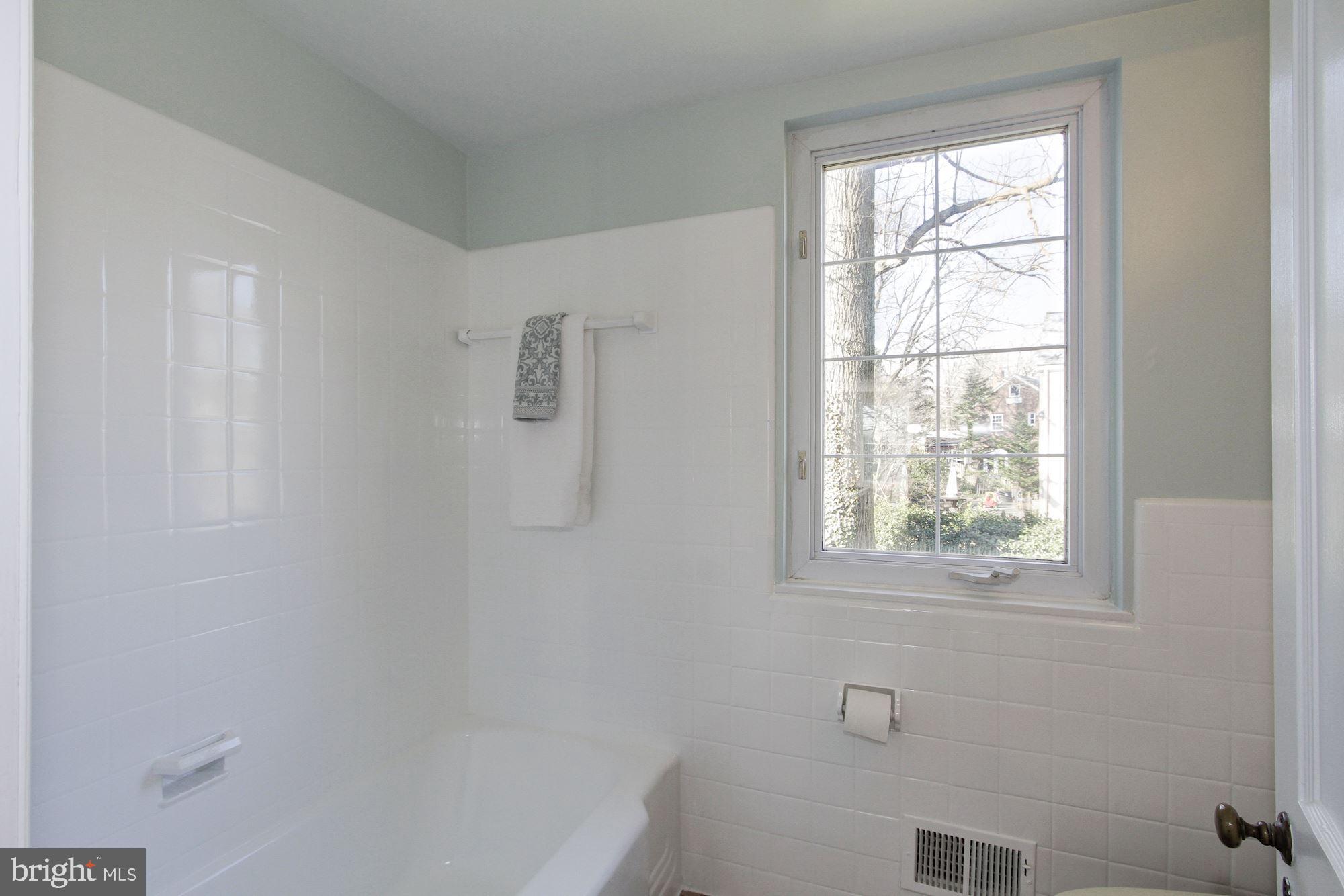 3900 Saul Road Kensington, MD 20895 - Photo 12 of 21 Bathroom