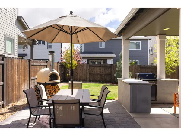 $989,000 | 63220 Northwest Red Butte Ct Bend, Bend, OR 97703