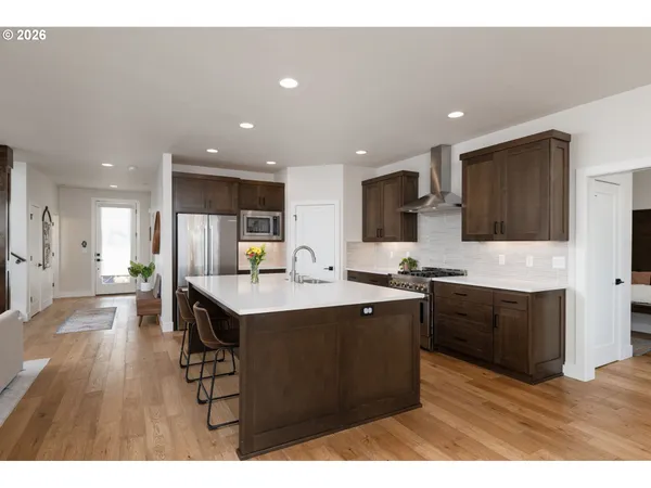 $989,000 | 63220 Northwest Red Butte Ct Bend, Bend, OR 97703