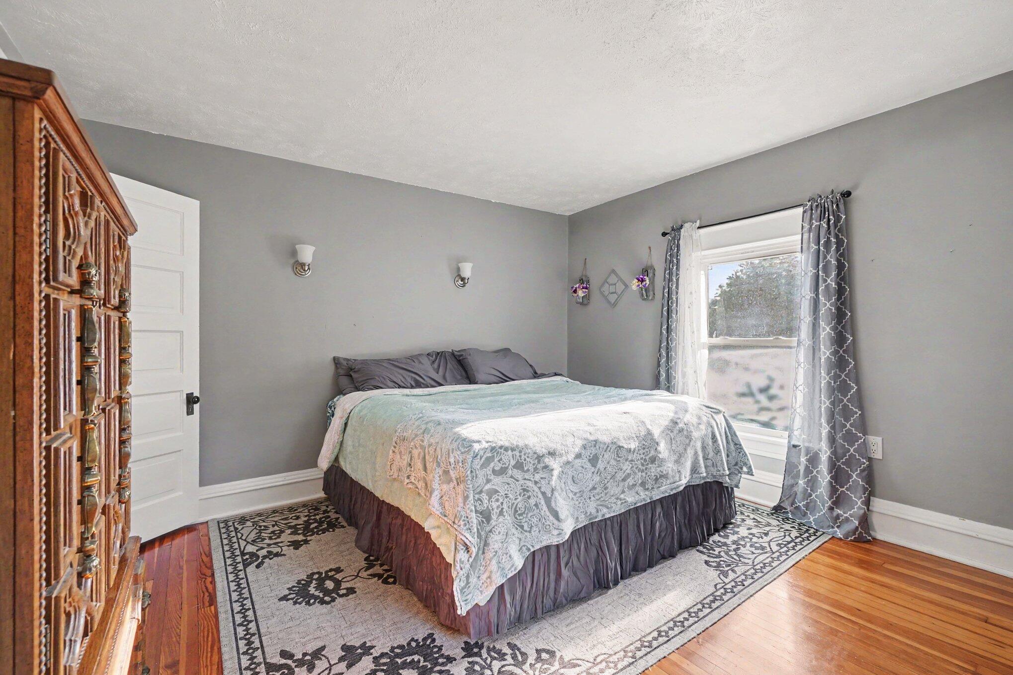 418 Elm Street Three Rivers, MI 49093 - Photo 15 of 25 Primary Bedroom