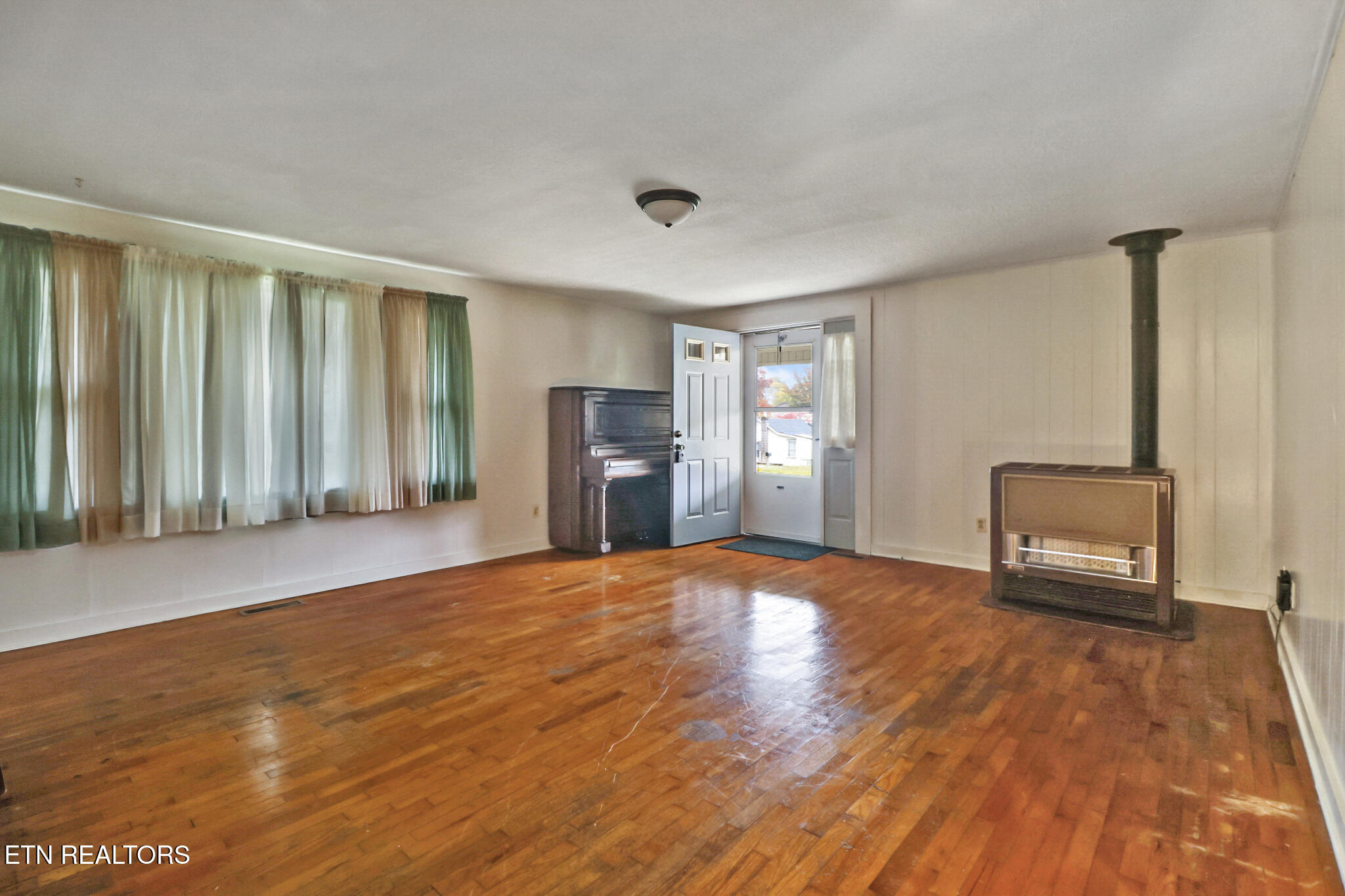 501 Hill Road Jamestown, TN 38556 - Photo 22 of 34 if1a9298-if1a9302