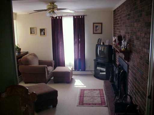 163 McIntyre Road Pittsburgh, PA 15237 - Photo 3 of 8 1st Floor Plan.