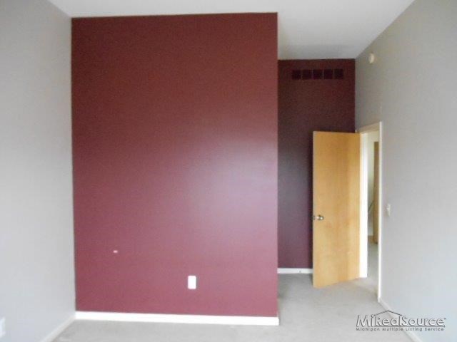 86 Clinton Street, Unit 4 Mount Clemens, MI 48043 - Photo 9 of 22 31152760-8.JPG