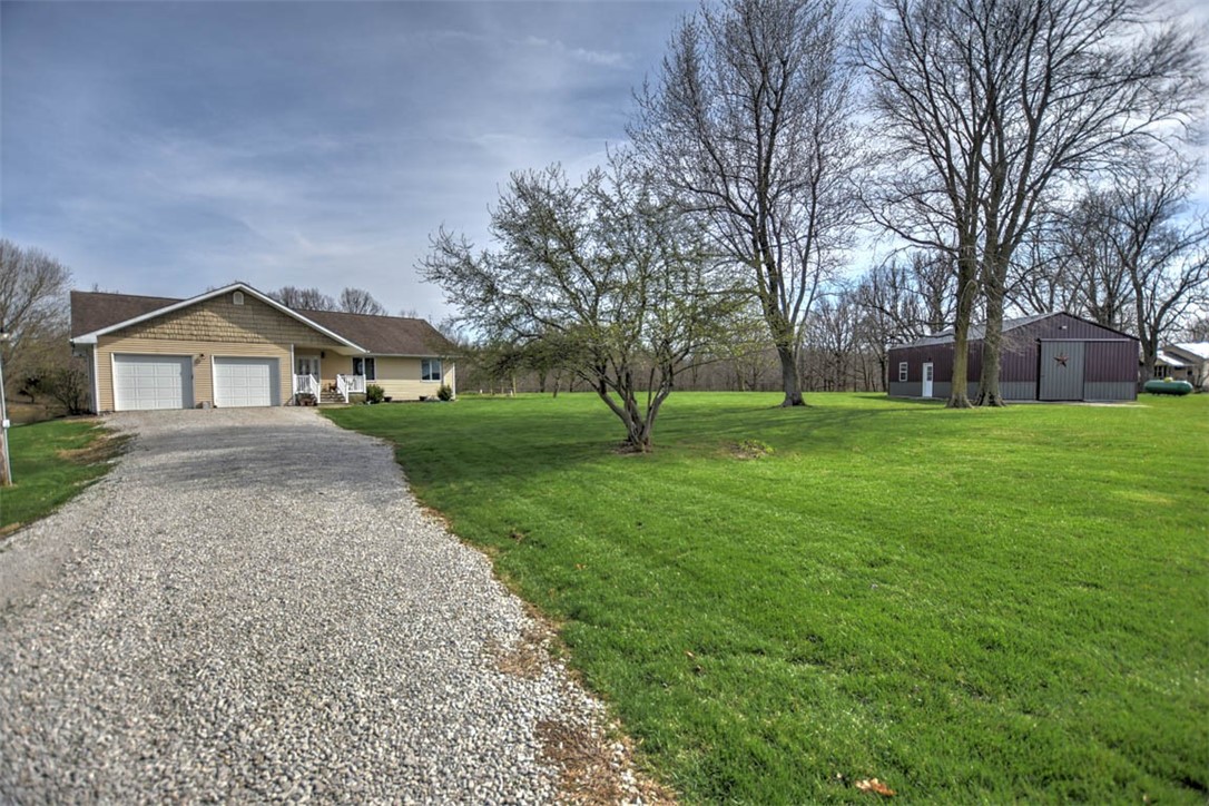 2204 East 1800 North Road Moweaqua, IL 62550 - Photo 36 of 48