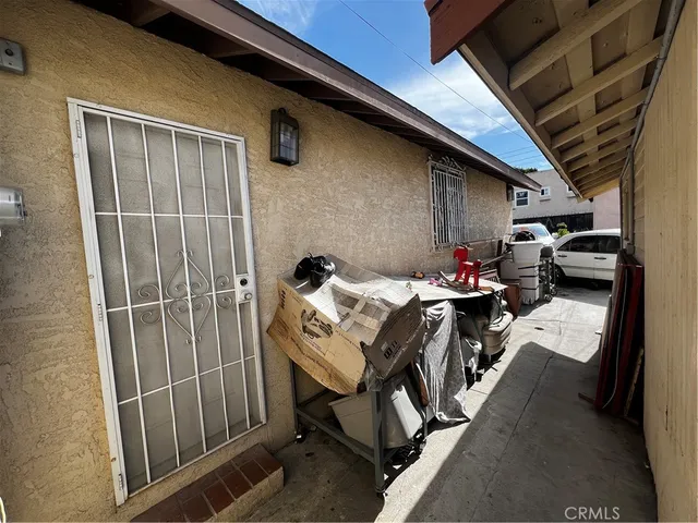 $688,000 | 910 East 19th Street, Long Beach, CA 90806