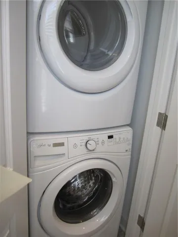 $1,600 | 618 Chalmette Street, Harvey, LA 70058