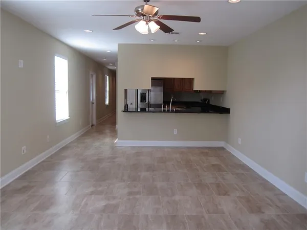 $1,600 | 618 Chalmette Street, Harvey, LA 70058