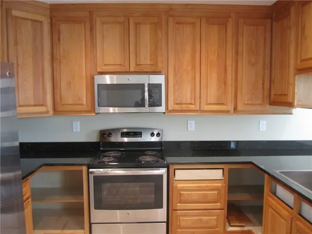 $1,600 | 618 Chalmette Street, Harvey, LA 70058