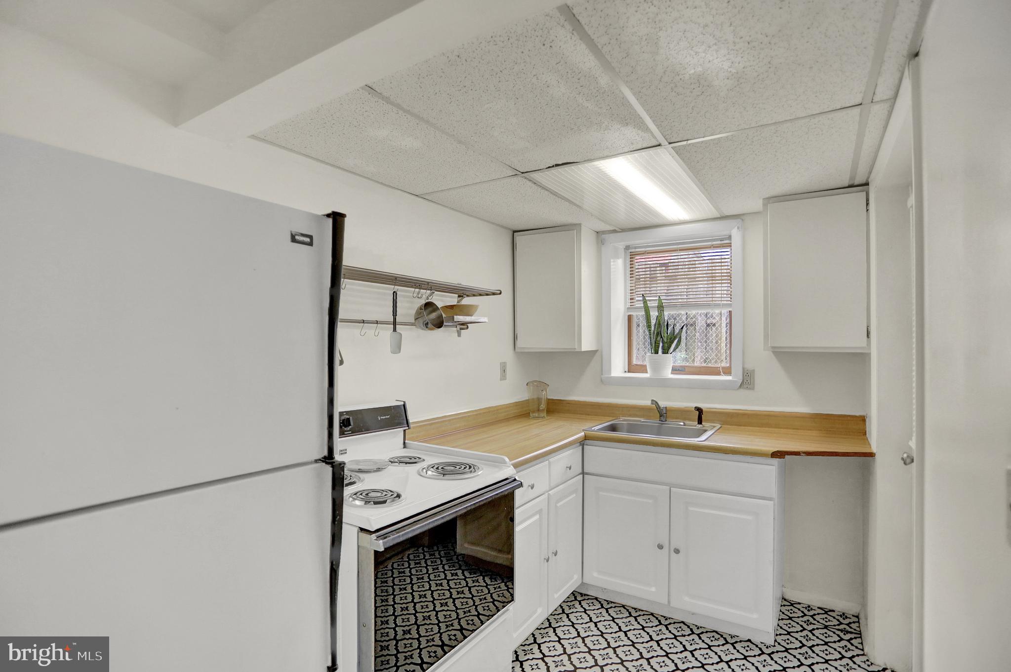 226 West Timonium Road Lutherville-Timonium, MD 21093 - Photo 30 of 56 Lower Level Apt/In-Law Suite Kitchen