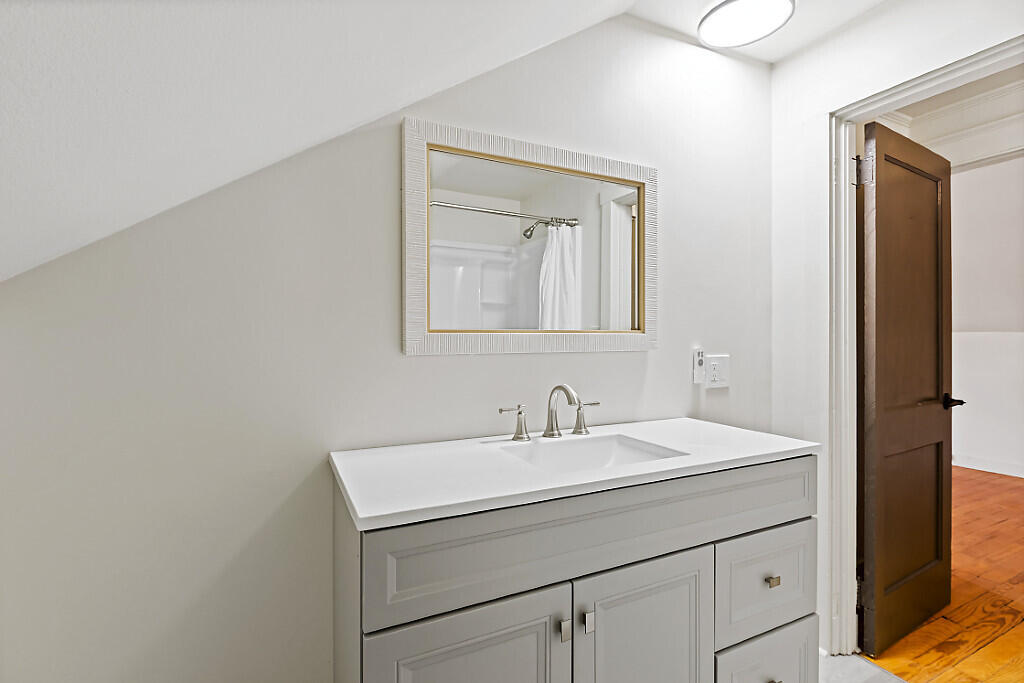 15 Marcoux Street Winslow, ME 04901 - Photo 41 of 57 Bathroom 2