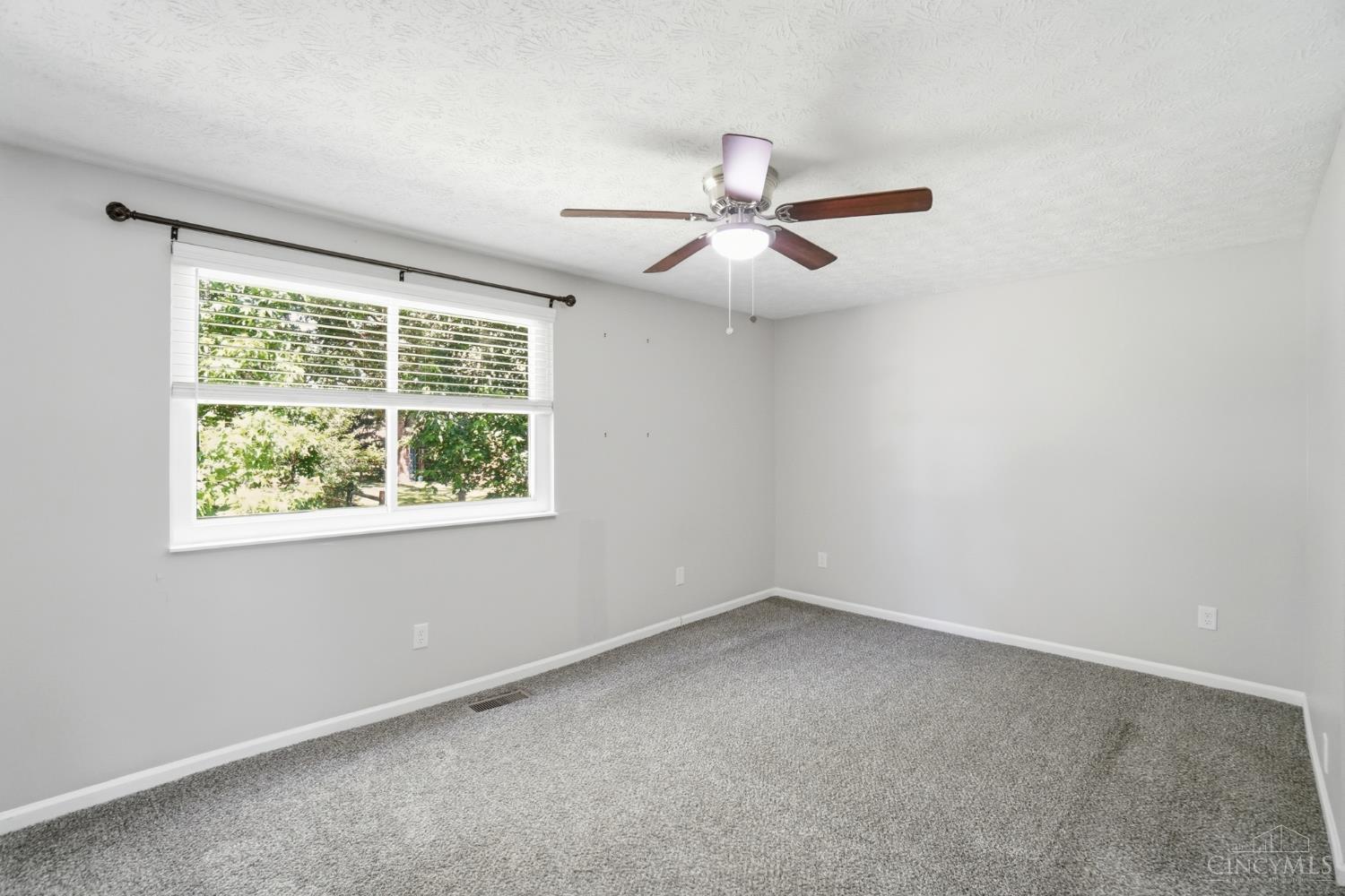 8739 Exeter Place Maineville, OH 45039 - Photo 14 of 33