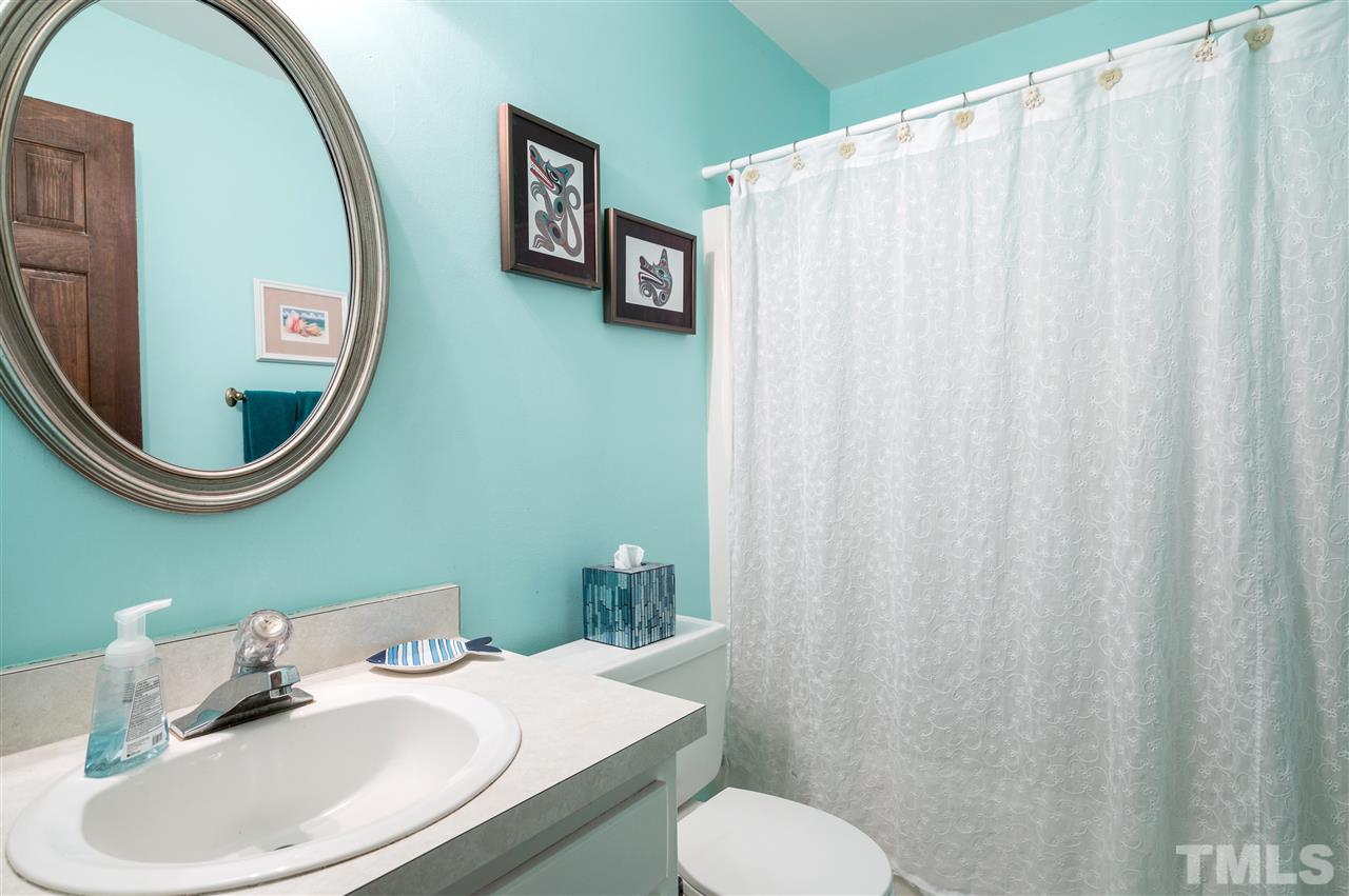 6416 Rushingbrook Drive Raleigh, NC 27612 - Photo 17 of 22