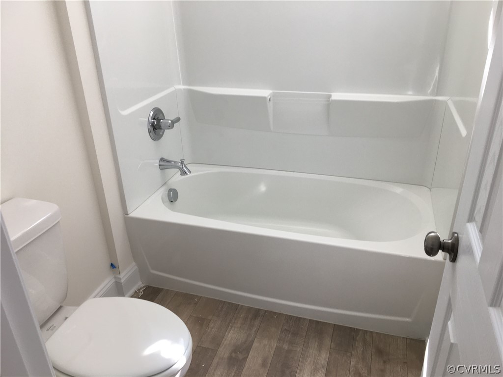 8423 Bishops Park Drive Mechanicsville, VA 23116 - Photo 15 of 17 a bathroom with a sink and a toilet