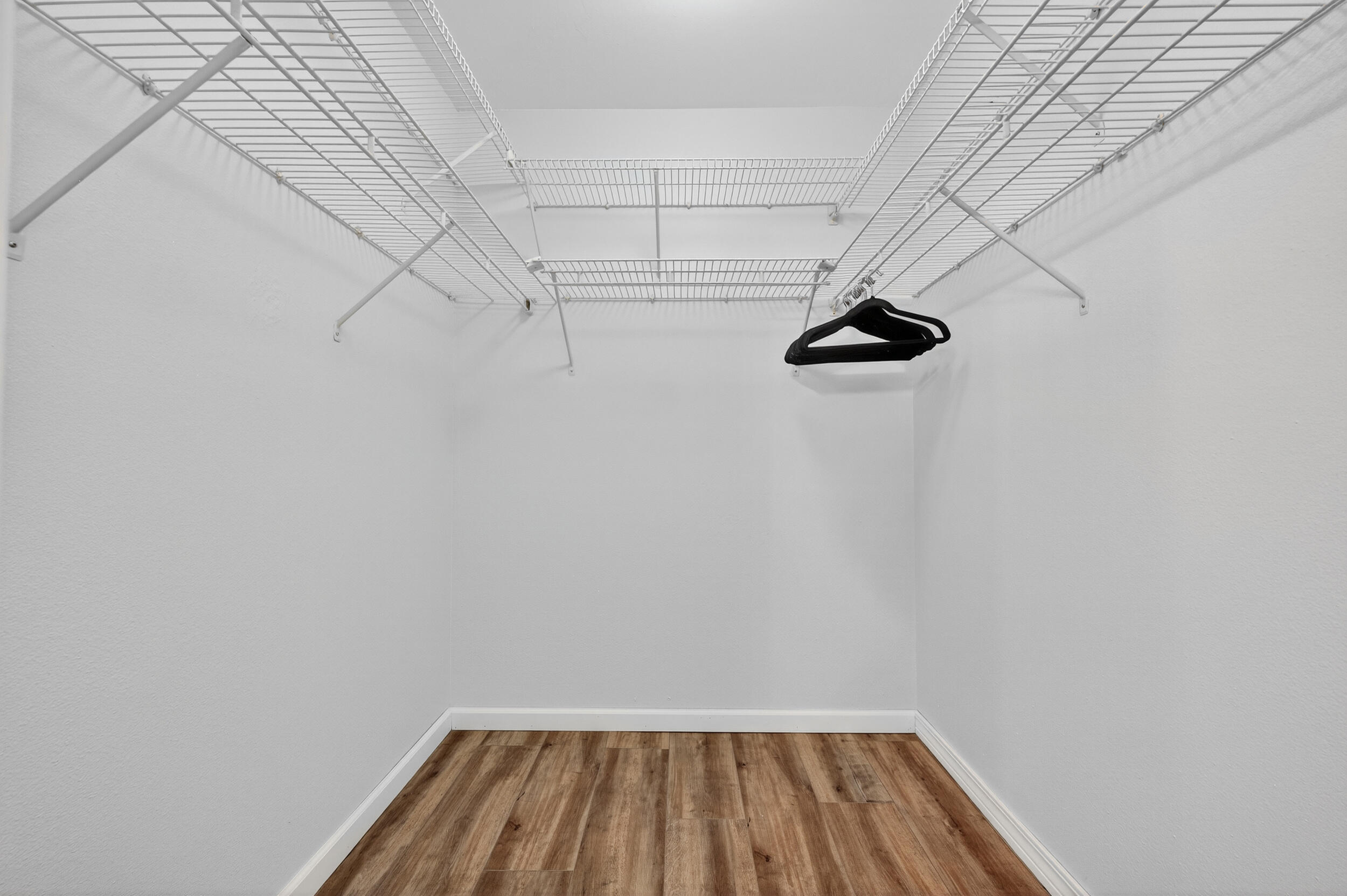 2833 Via Roma Court Gulf Breeze, FL 32563 - Photo 15 of 34 2833 via roma ct-gulf breeze-44