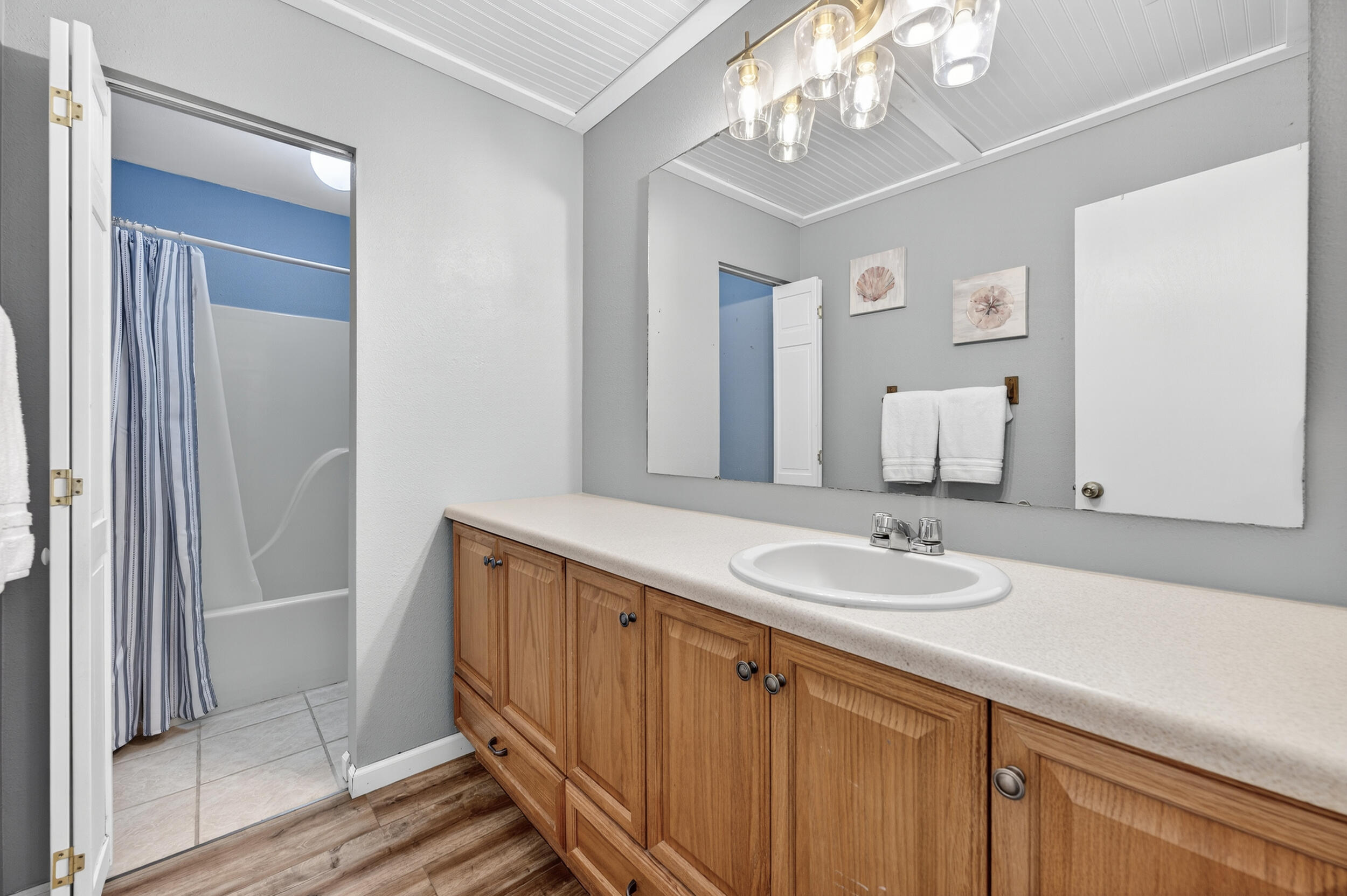 2833 Via Roma Court Gulf Breeze, FL 32563 - Photo 18 of 34 2833 via roma ct-gulf breeze-56