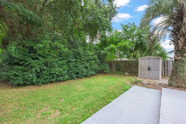 $425,000 | 2833 Via Roma Court, Gulf Breeze, FL 32563