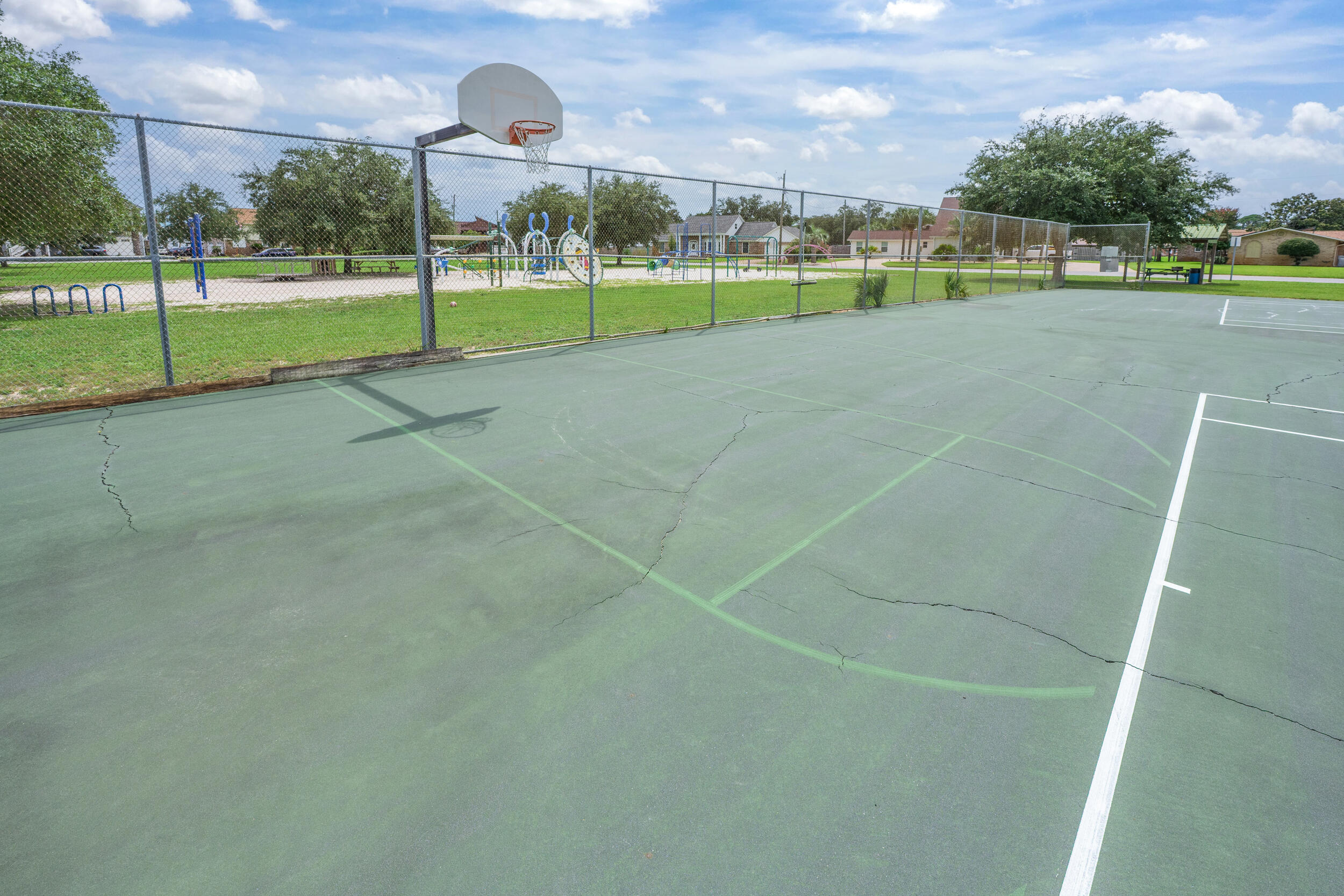 2833 Via Roma Court Gulf Breeze, FL 32563 - Photo 33 of 34 2833 via roma ct-gulf breeze-85