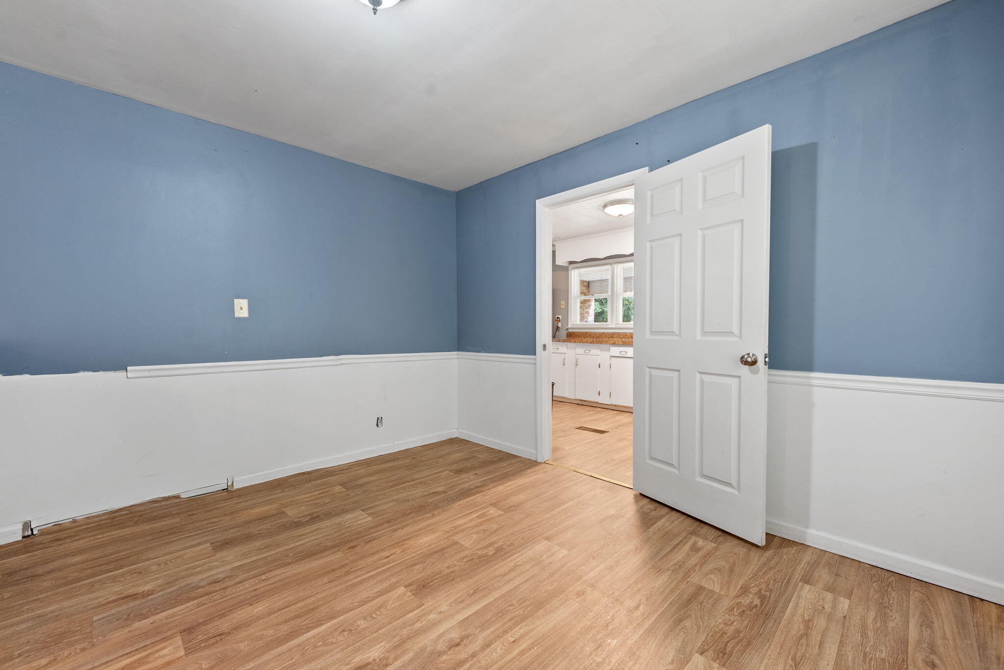 1147 Walter Road Bonneau, SC 29431 - Photo 17 of 31 22-web-or-mls-BARCLAY MEDIA CO.-18