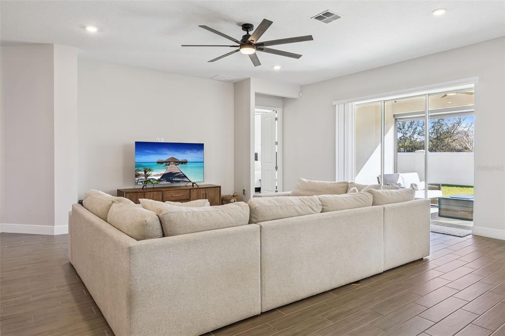 19334 Banfield Place Orlando, FL 32827 - Photo 17 of 75
