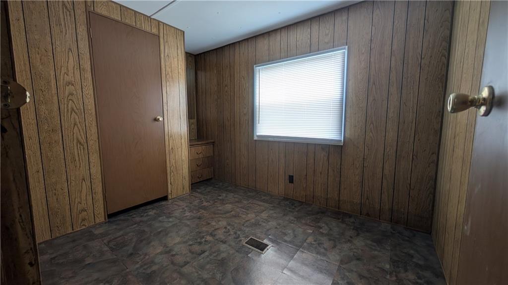 11 Stadium Road Millsboro, PA 15348 - Photo 4 of 8 Gallery Image 4