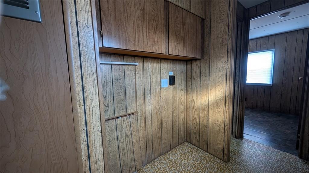 11 Stadium Road Millsboro, PA 15348 - Photo 7 of 8 Gallery Image 7