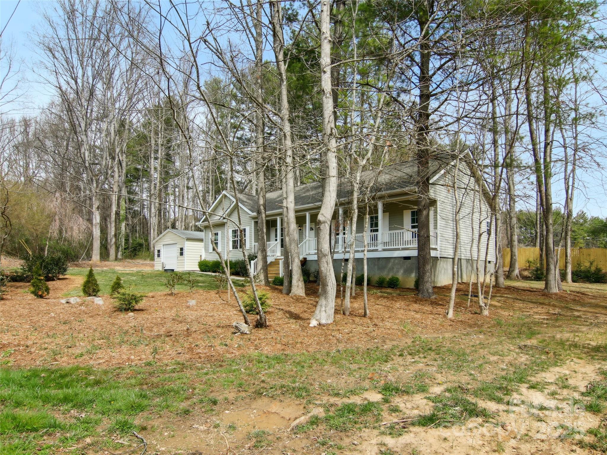 14 Fox Run Drive Fairview, NC 28730 - Photo 2 of 20