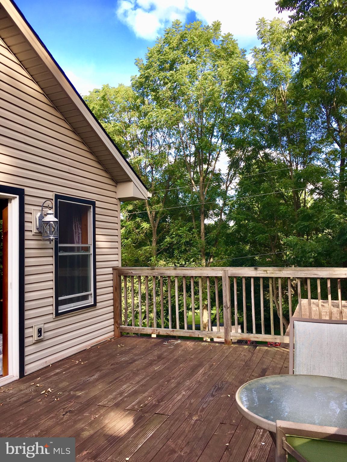 2nd floor decking off master bedroom