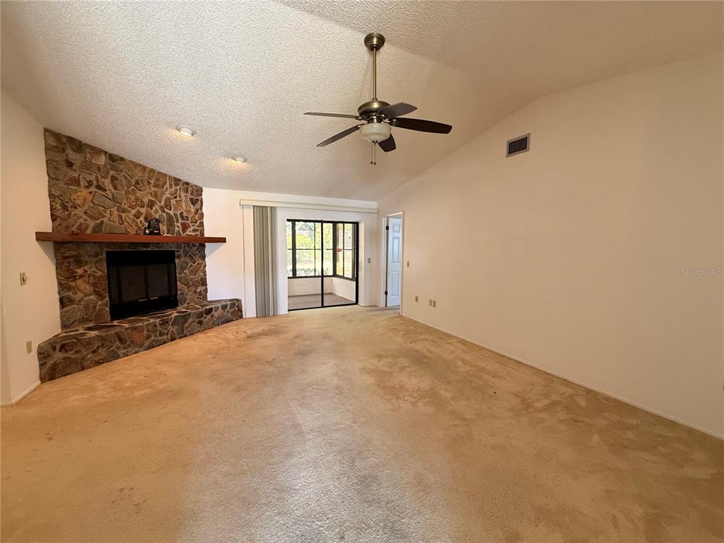 9264 Manchester Street Spring Hill, FL 34606 - Photo 5 of 40