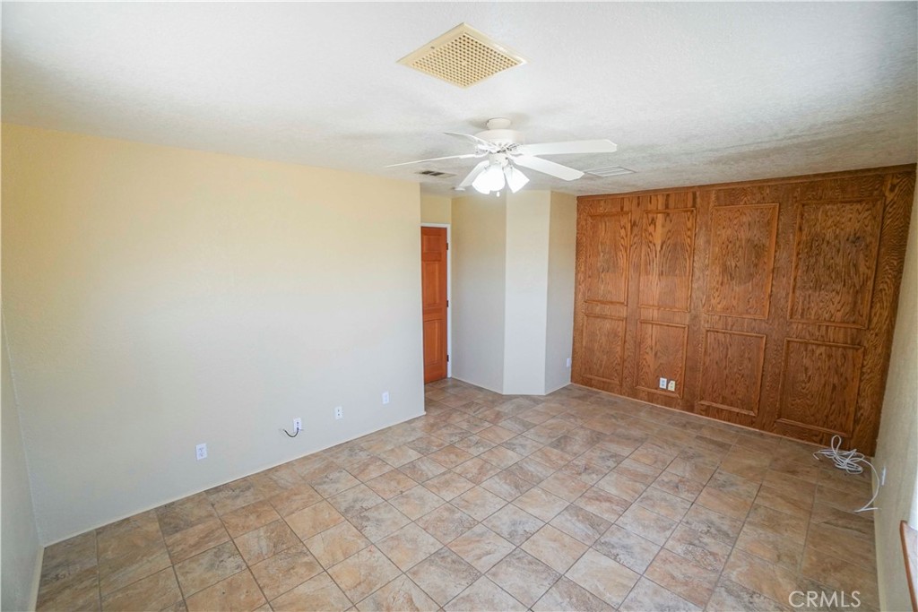 18633 Kamana Road Apple Valley, CA 92307 - Photo 34 of 50