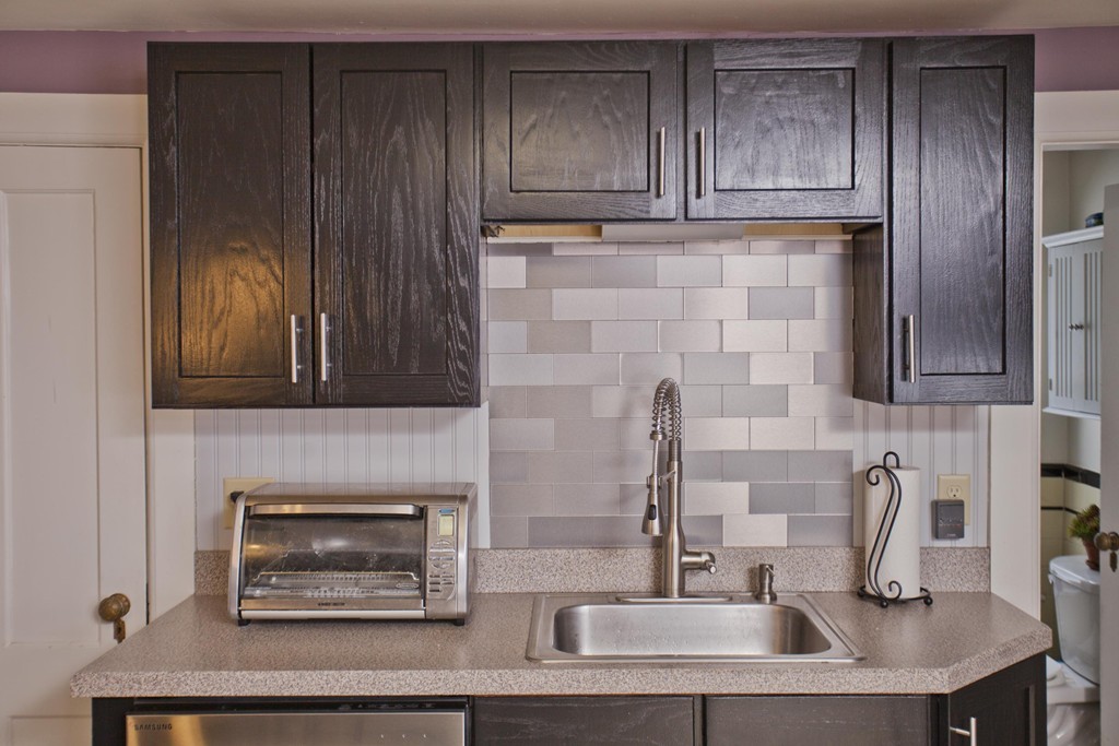 21 Lyman Road, Unit B Northampton, MA 01060 - Photo 12 of 30