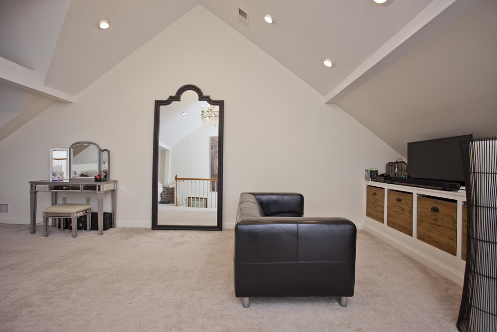 21 Lyman Road, Unit B Northampton, MA 01060 - Photo 18 of 30