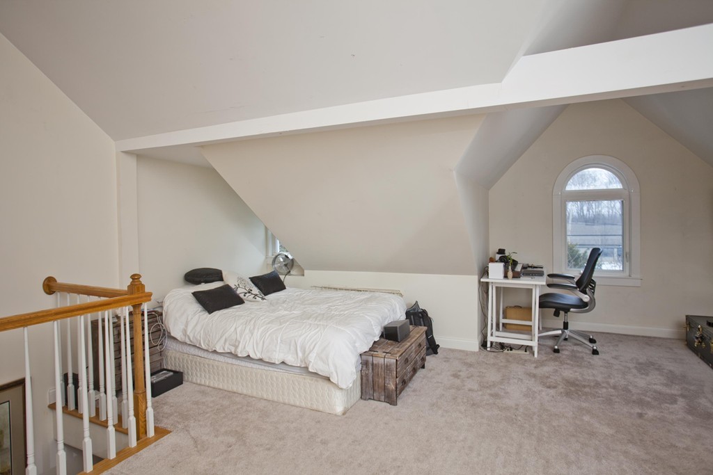 21 Lyman Road, Unit B Northampton, MA 01060 - Photo 21 of 30