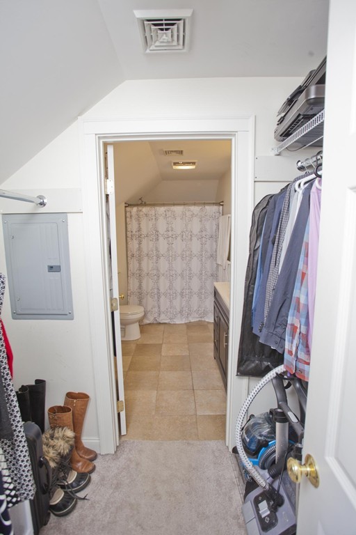21 Lyman Road, Unit B Northampton, MA 01060 - Photo 25 of 30