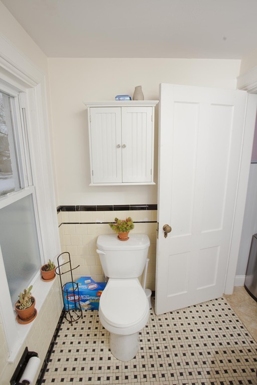 21 Lyman Road, Unit B Northampton, MA 01060 - Photo 26 of 30