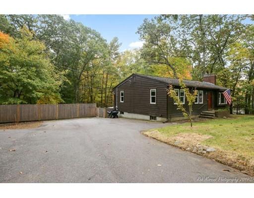 151 Ipswich Road Topsfield, MA 01983 - Photo 1 of 32 Gallery Image 1