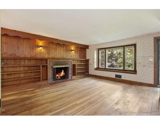151 Ipswich Road Topsfield, MA 01983 - Photo 3 of 32 Gallery Image 3