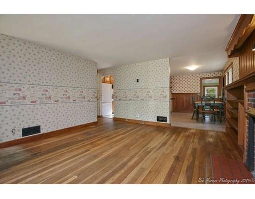 151 Ipswich Road Topsfield, MA 01983 - Photo 7 of 32 Gallery Image 7
