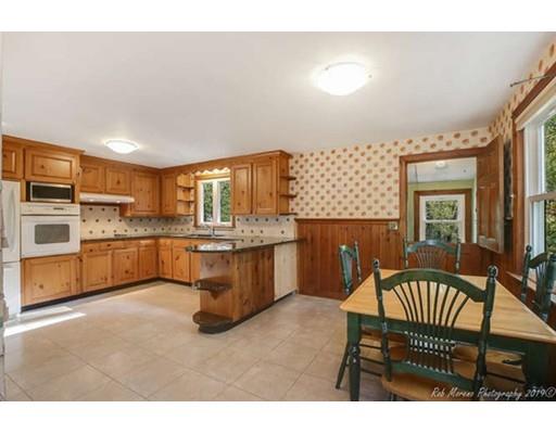 151 Ipswich Road Topsfield, MA 01983 - Photo 9 of 32 Gallery Image 9