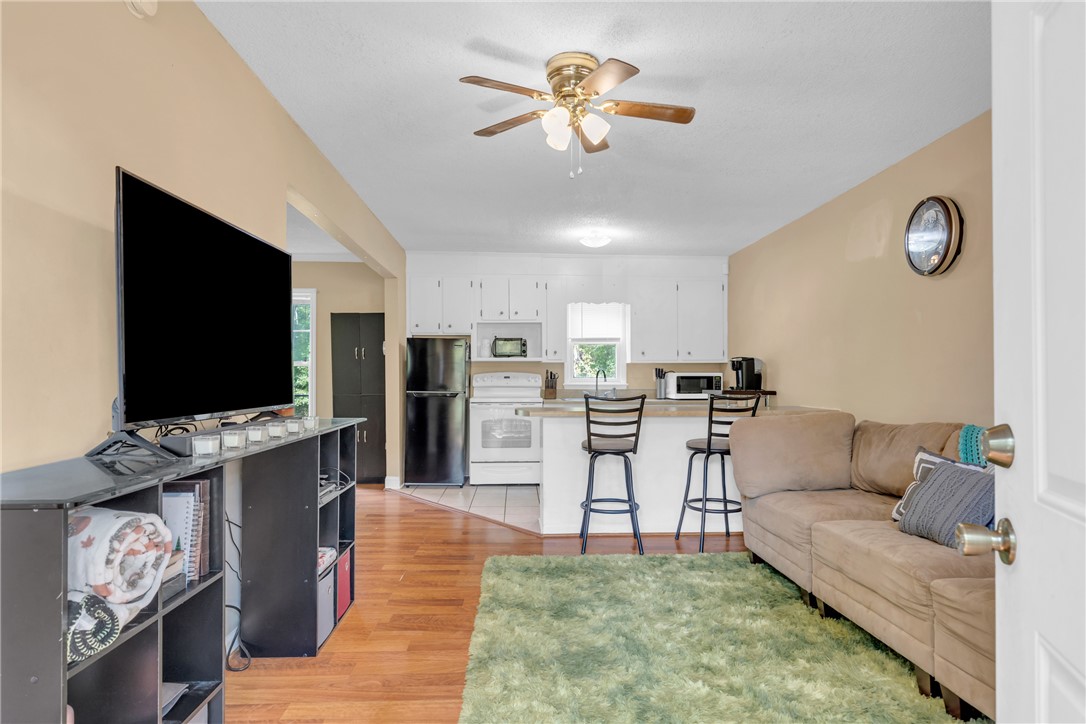 1389 Earls Bridge Road Easley, SC 29640 - Photo 4 of 30