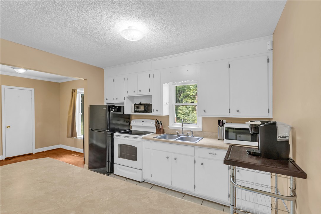 1389 Earls Bridge Road Easley, SC 29640 - Photo 9 of 30