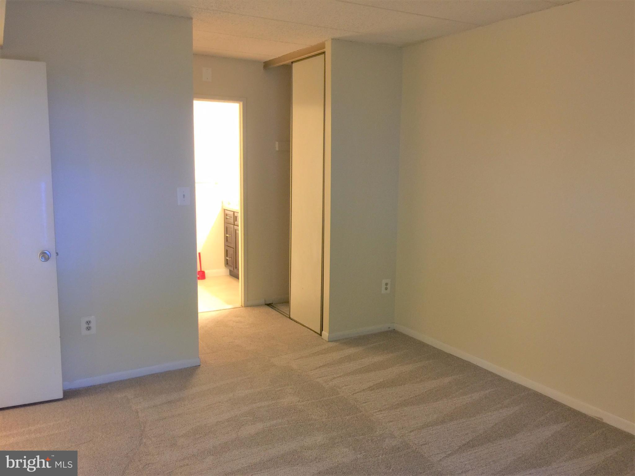 11562 Rolling Green Court, Unit 201 Reston, VA 20191 - Photo 16 of 18 Bedroom