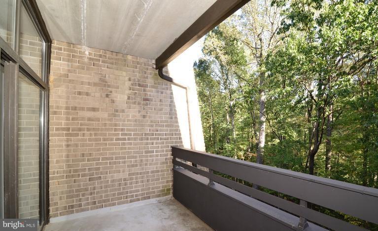 11562 Rolling Green Court, Unit 201 Reston, VA 20191 - Photo 7 of 18 View