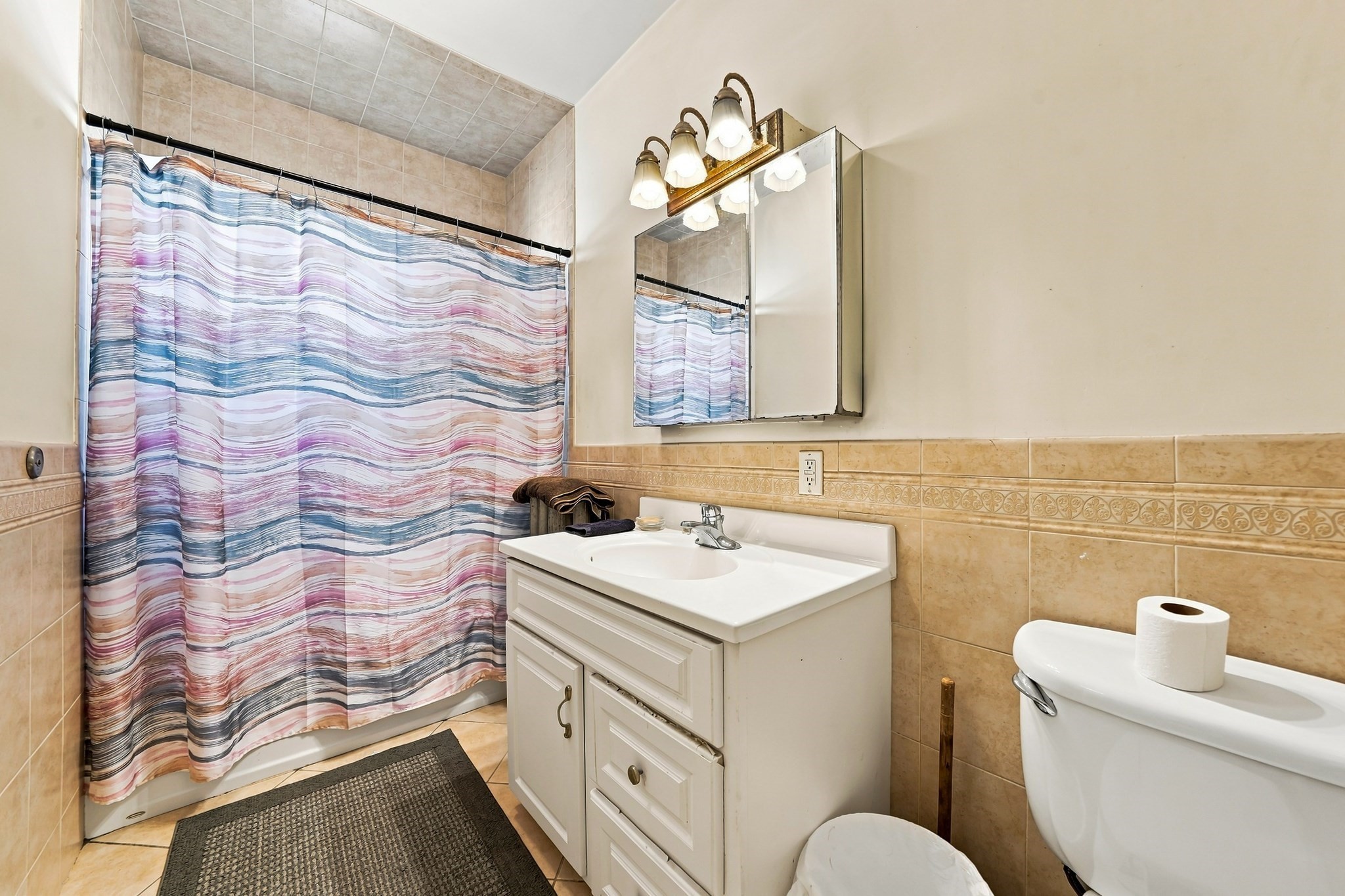 17 Linden Road Melrose, MA 02176 - Photo 22 of 34 Gallery Image 22